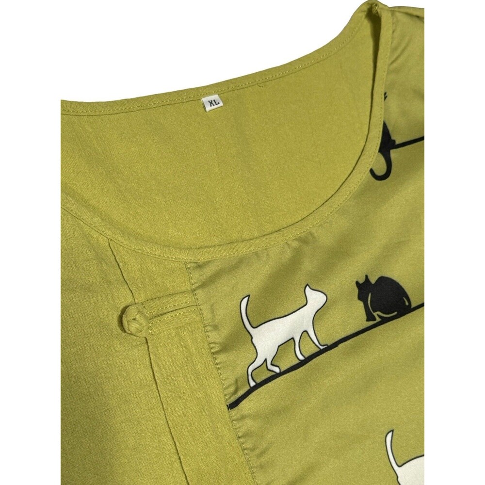 Women’s‎ XL Green Cat Blouse With Faux Knot Buttons Unique Kitty Shirt - Picture 4 of 10